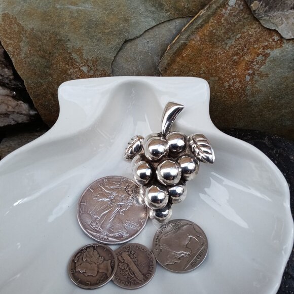 Circa 1940's 3-D Sterling Grape Brooch - Picture 3 of 4